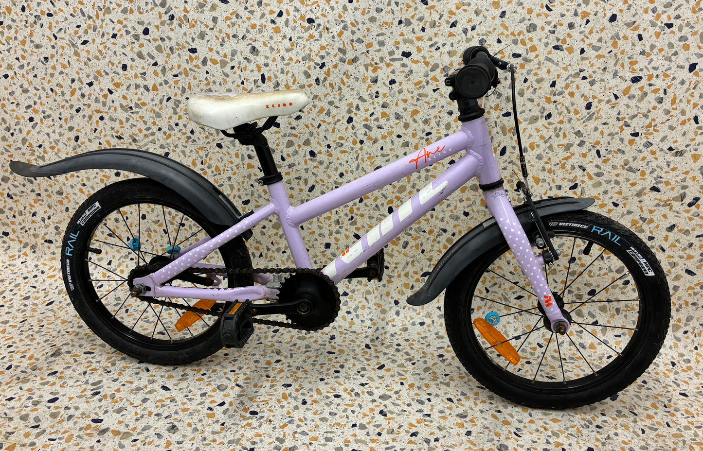 White Ane XC 160, 16"