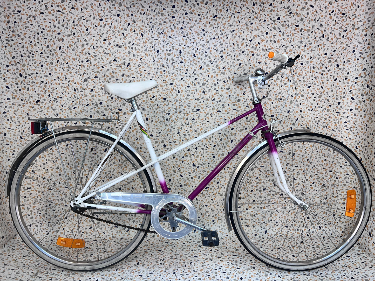 Crescent City, 28", 3 vxl