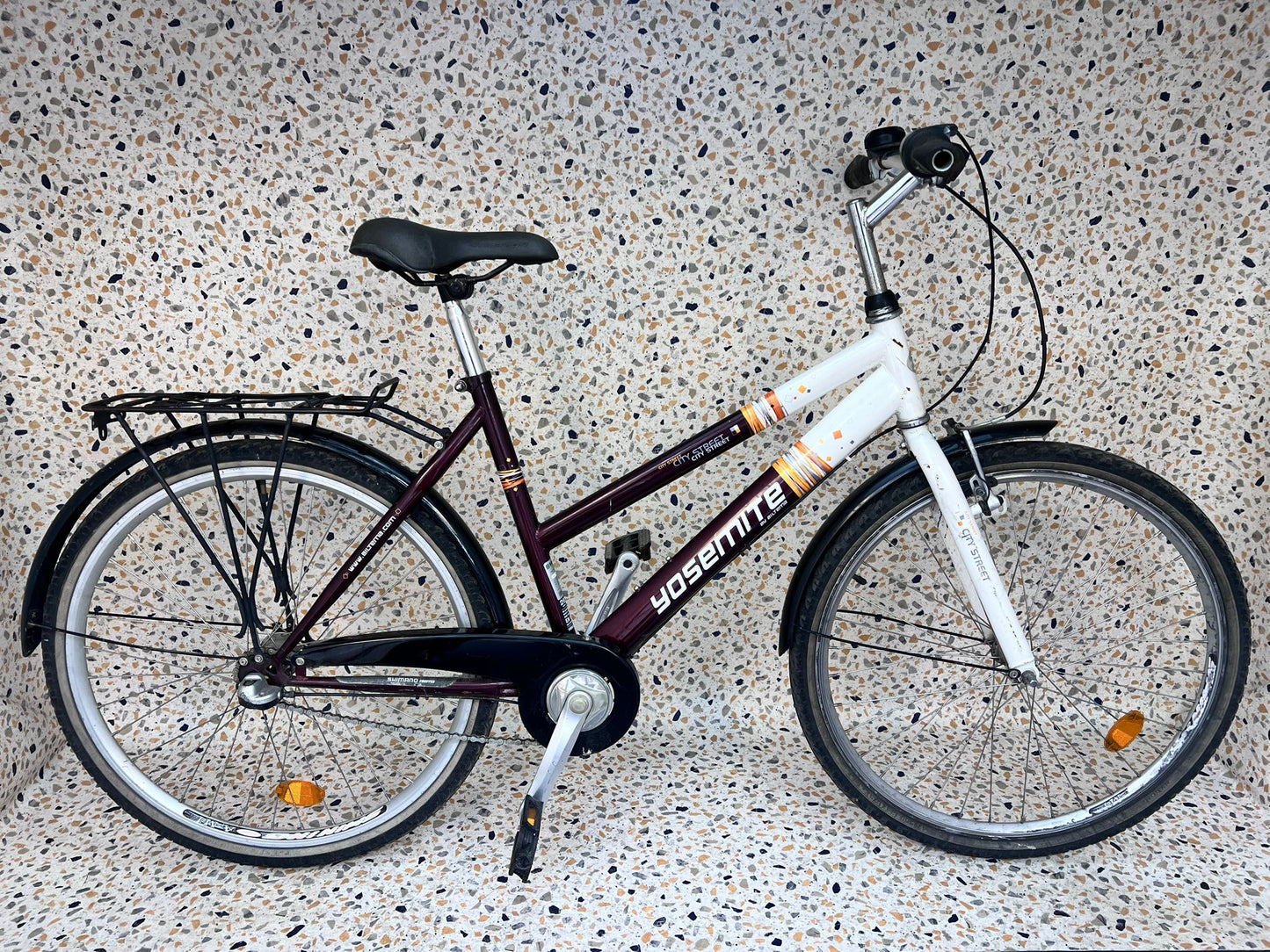 Yosemite City Street, 26", 3 vxl