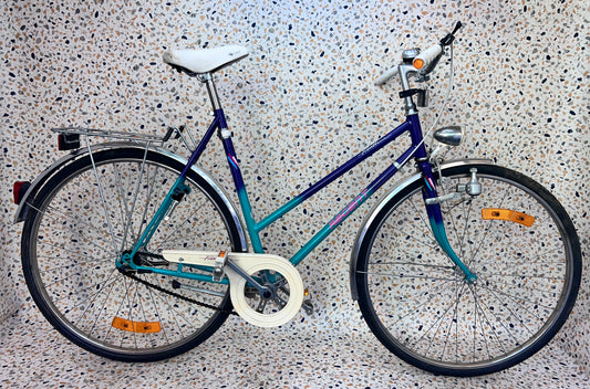 Regent Frontline, 26", 3 vxl