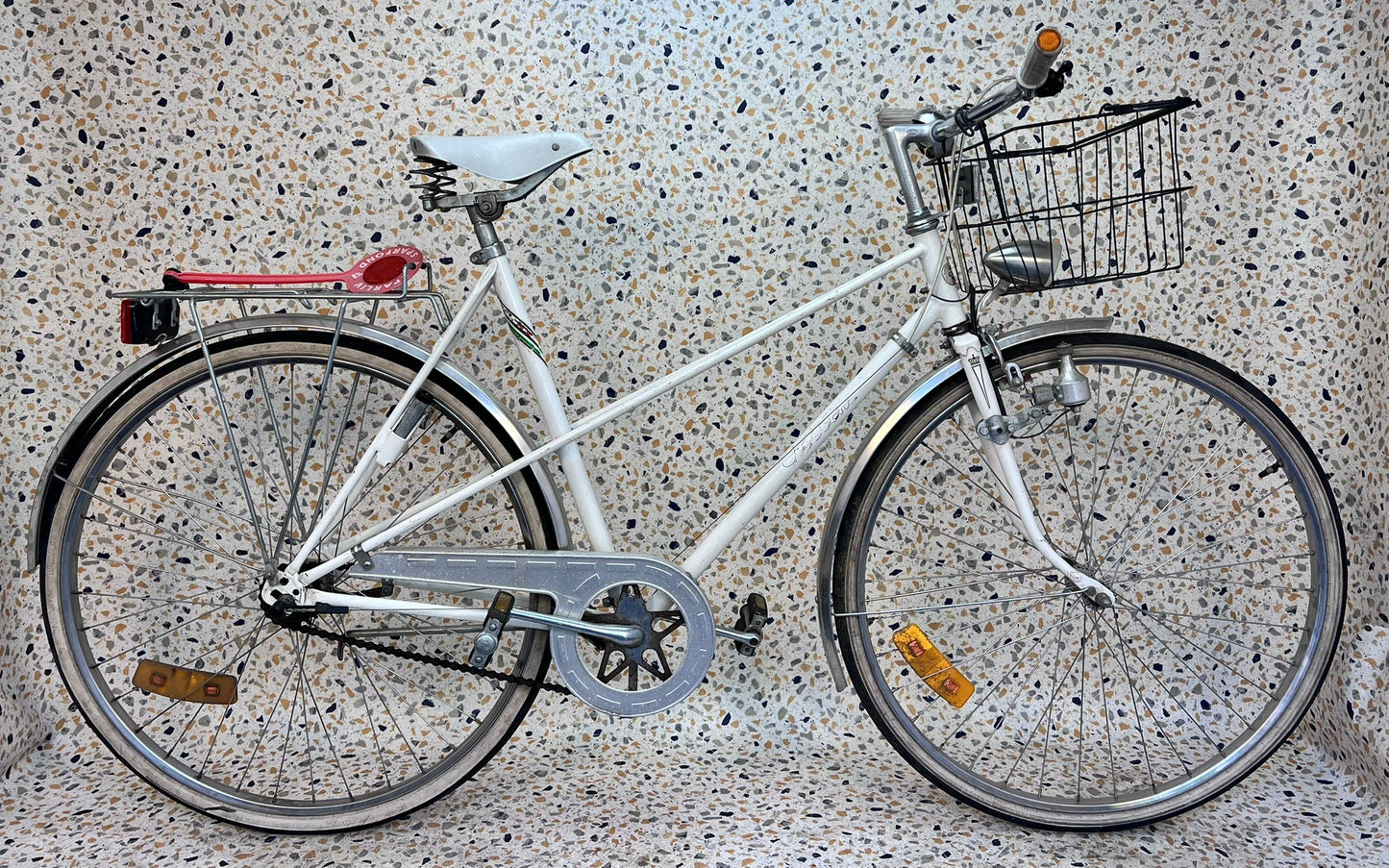 Crescent City, 28", 3 vxl