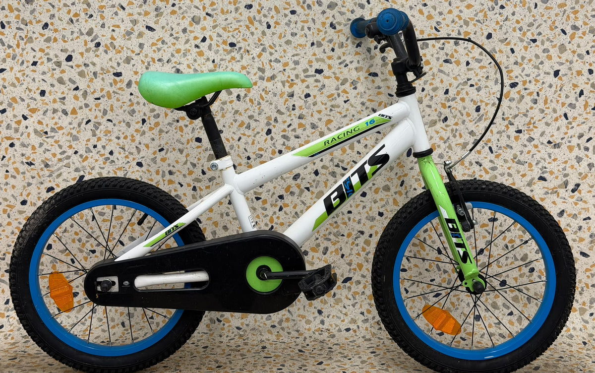 Bits Racing, 16”