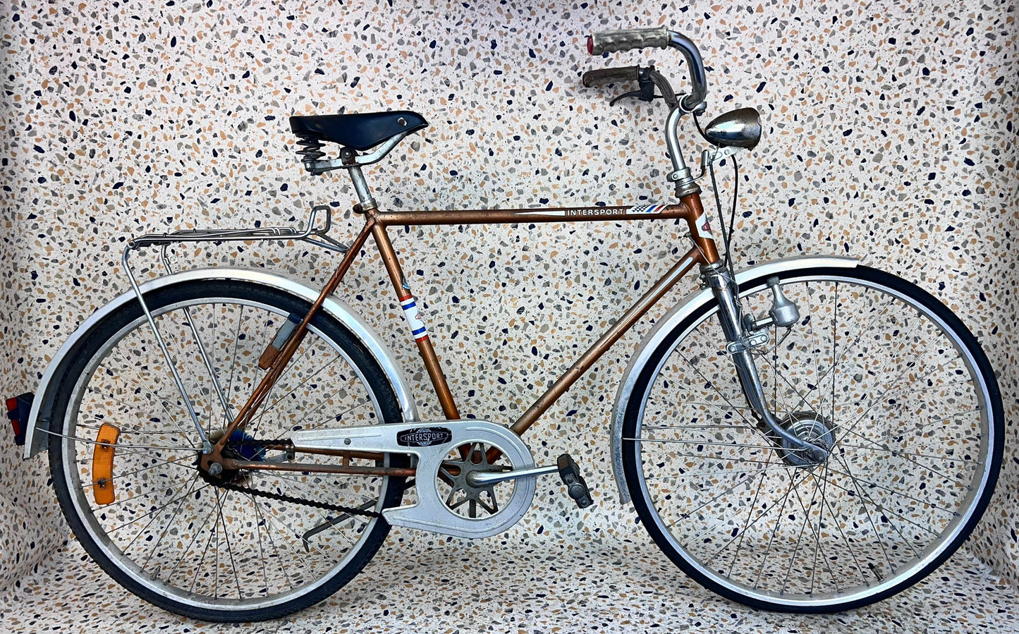 Intersport City, 28”